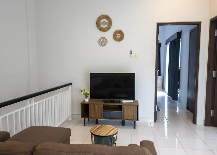 3br Private Pool In - Walk To Cafes & Shops * Seminyak