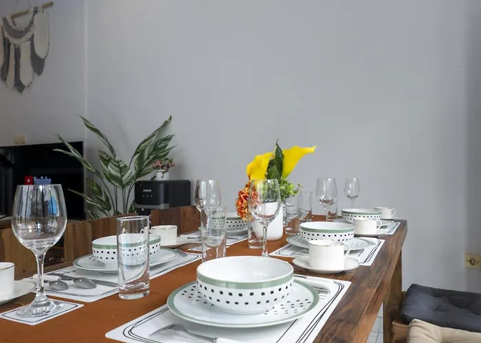 3br Private Pool In - Walk To Cafes & Shops ヴィラ スミニャック