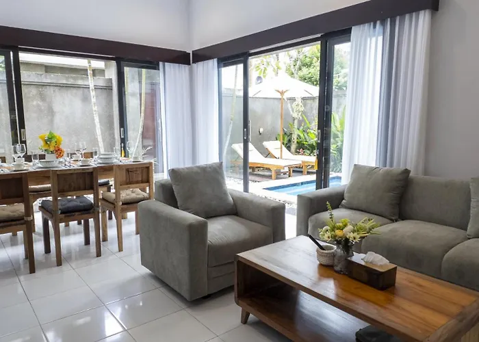 Villa 3br Private Pool In - Walk To Cafes & Shops